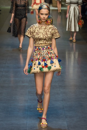 Dolce Gabbana ( Mini skirt brocado)